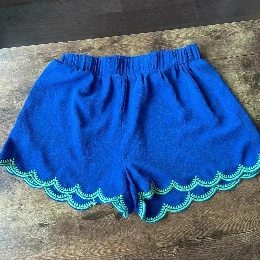 Alythea blue scalloped shorts